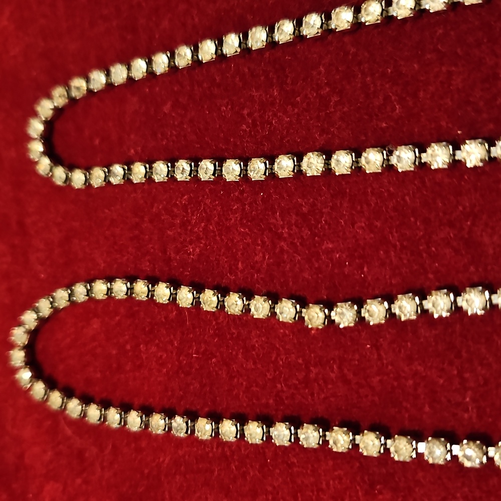 Vintage 28" Rhinestone Necklace - Picture 3 of 5